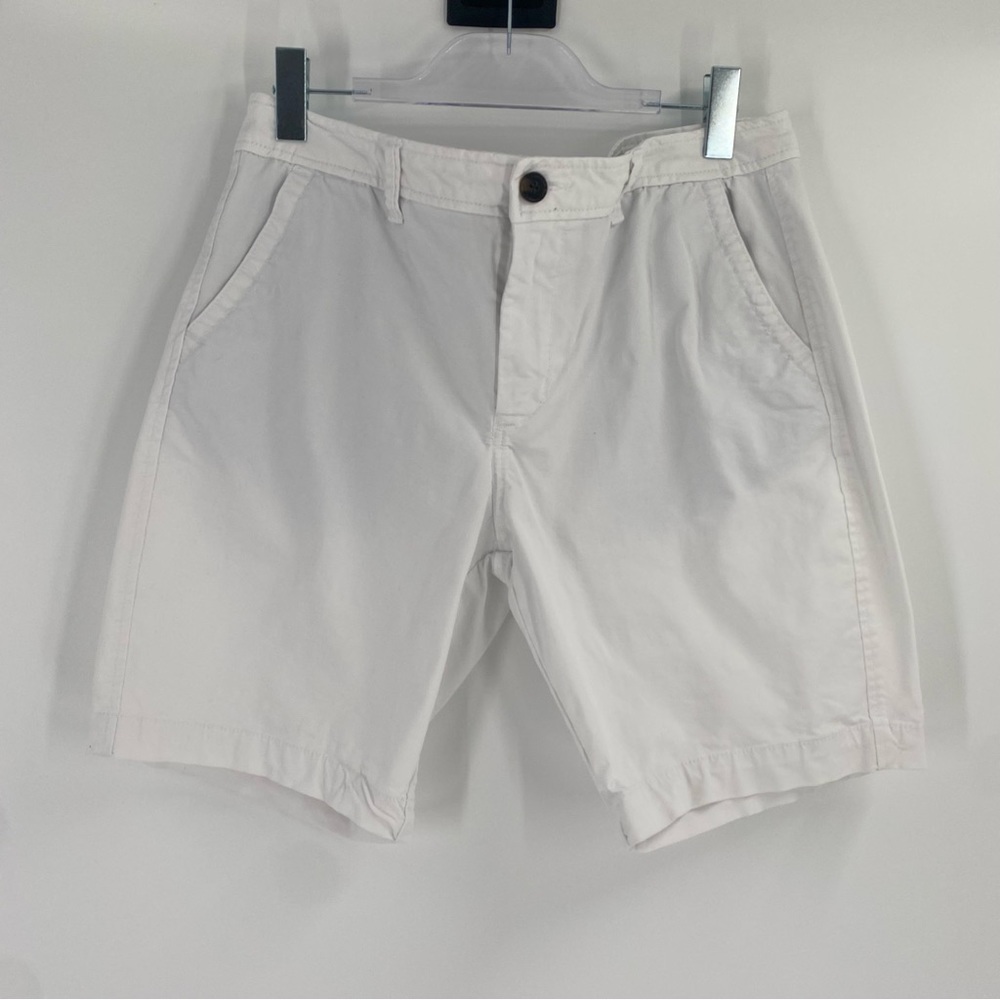 Aéropostale flat front shorts size 33 solid white - A8